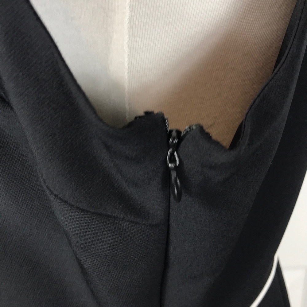 Isaac Mizrahi IMNYC Sleeveless Ruffle Dress Black - Picture 6 of 8